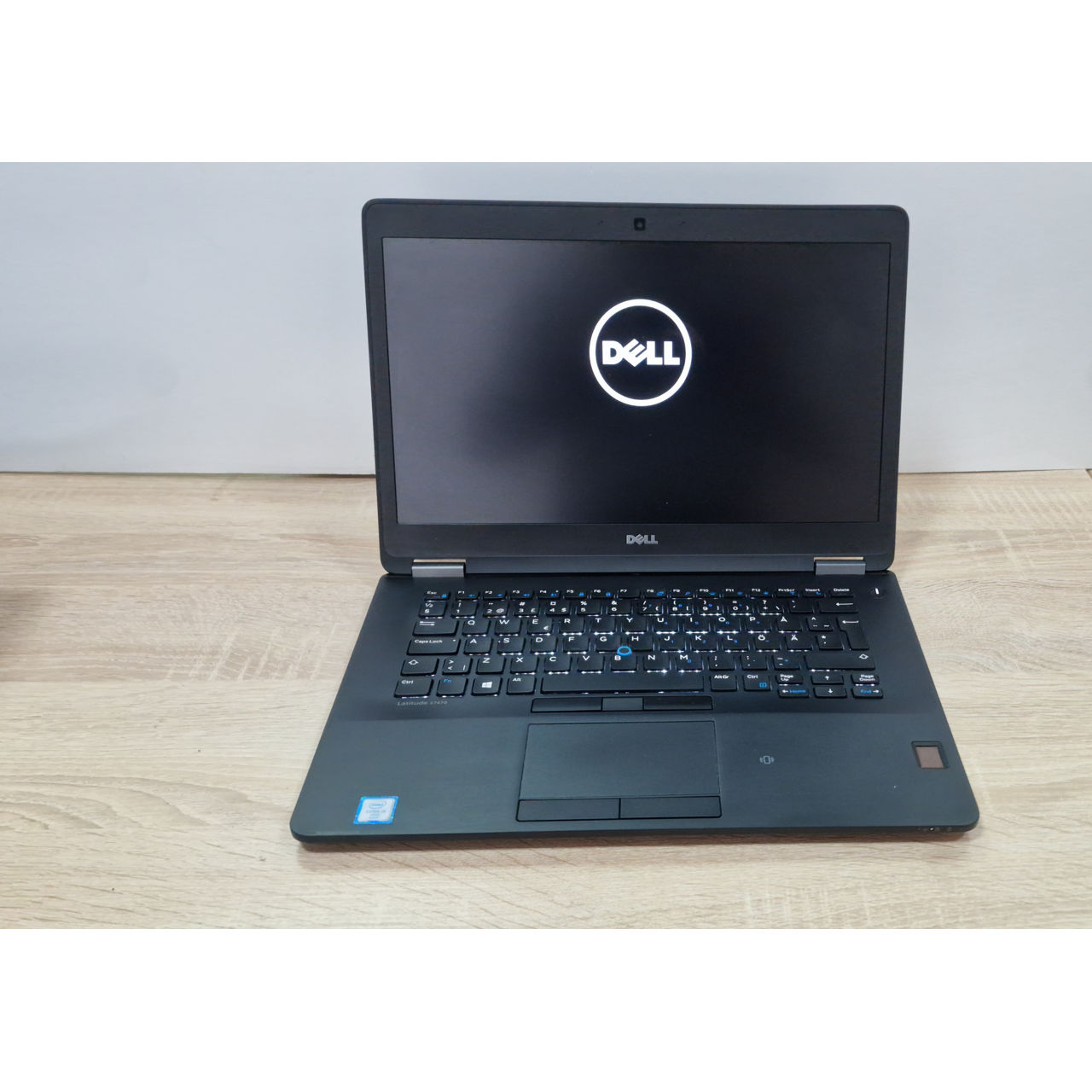 Cele mai bune oferte: laptopuri second hand cu garanție de calitate și prețuri accesibile foto 0