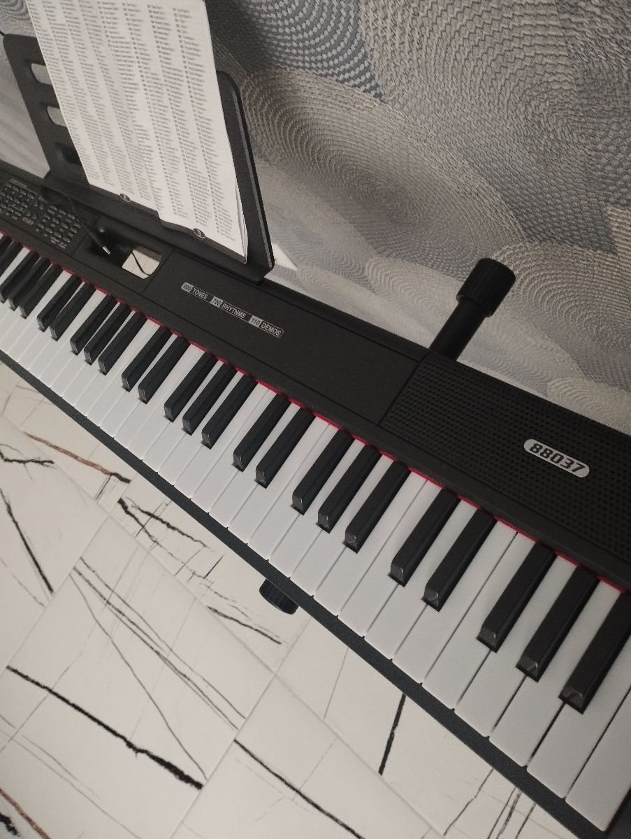 Sintetizator, pianina electronica starea noua. foto 2