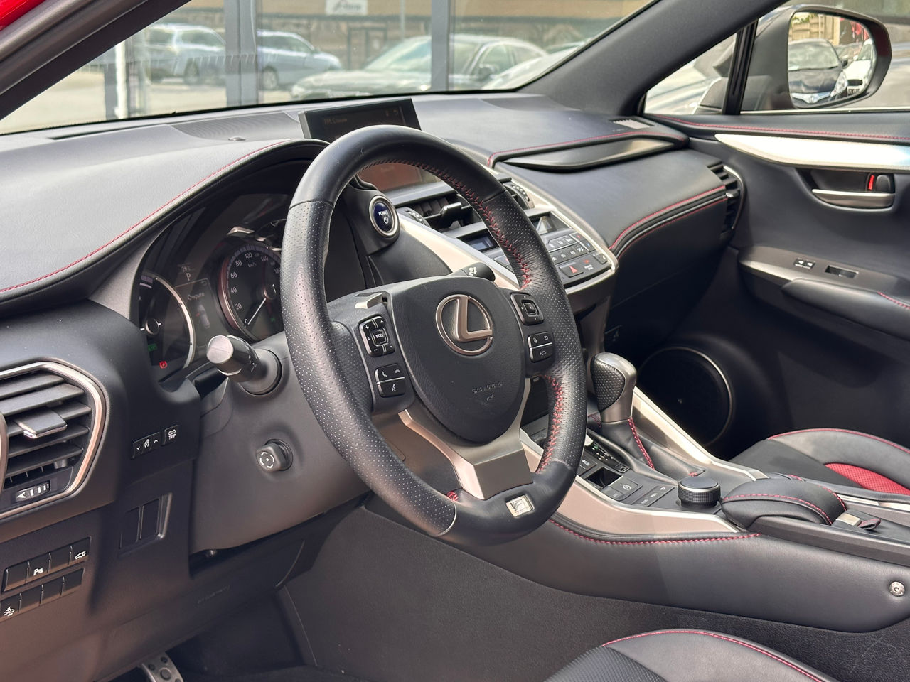 Lexus NX Series foto 8