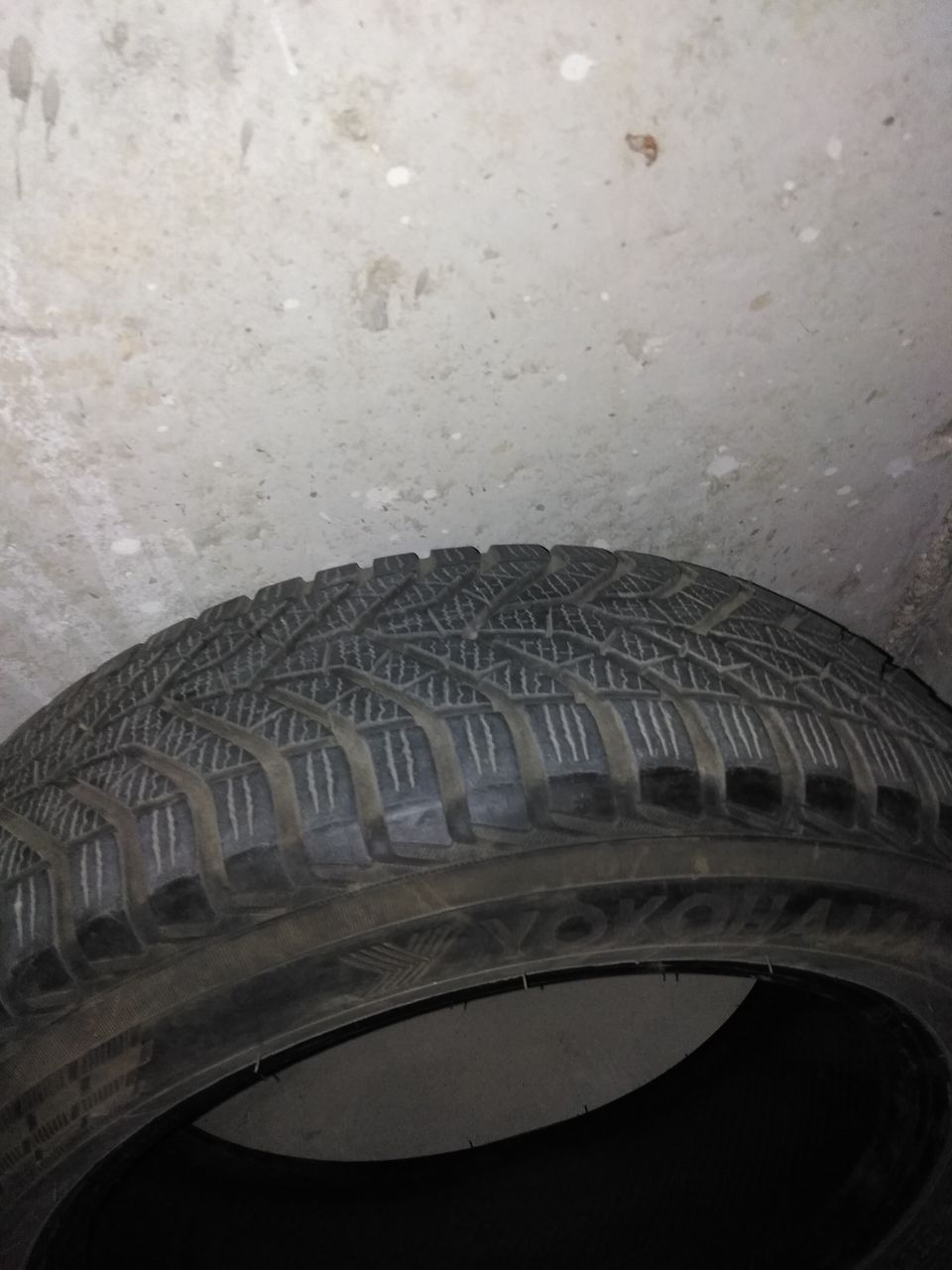 Yokohama 185/60 R15