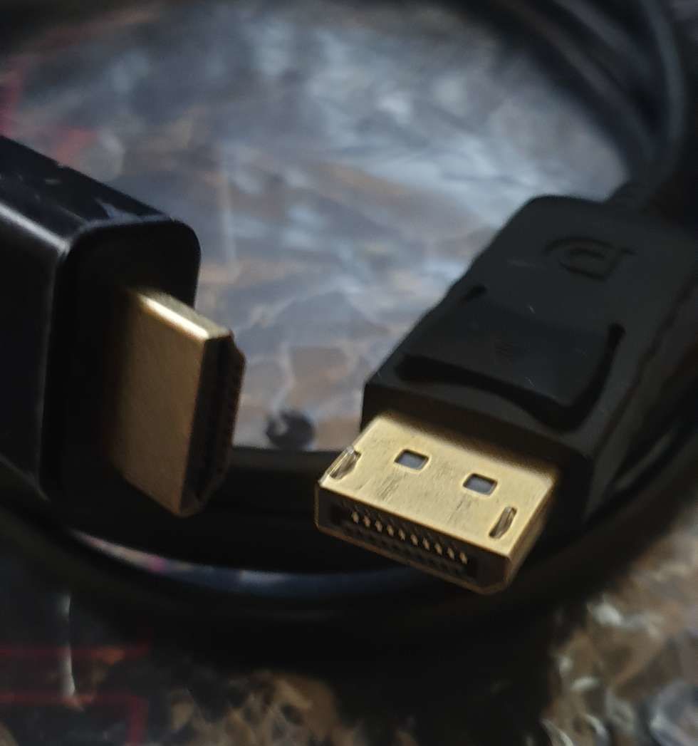 Кабель DisplayPort - HDMI
