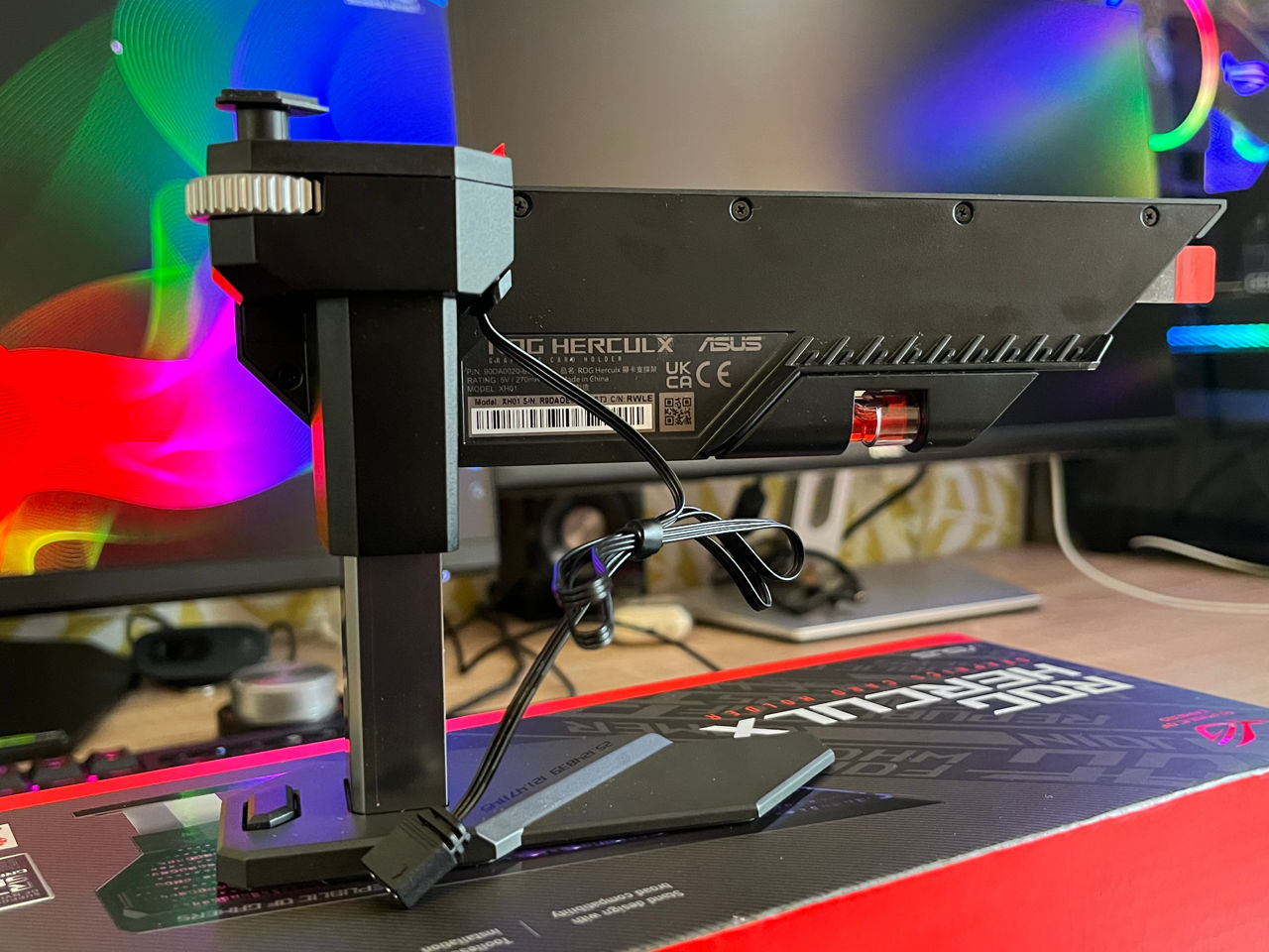 Asus  ROG Herculx Graphics Card Holder фото 1