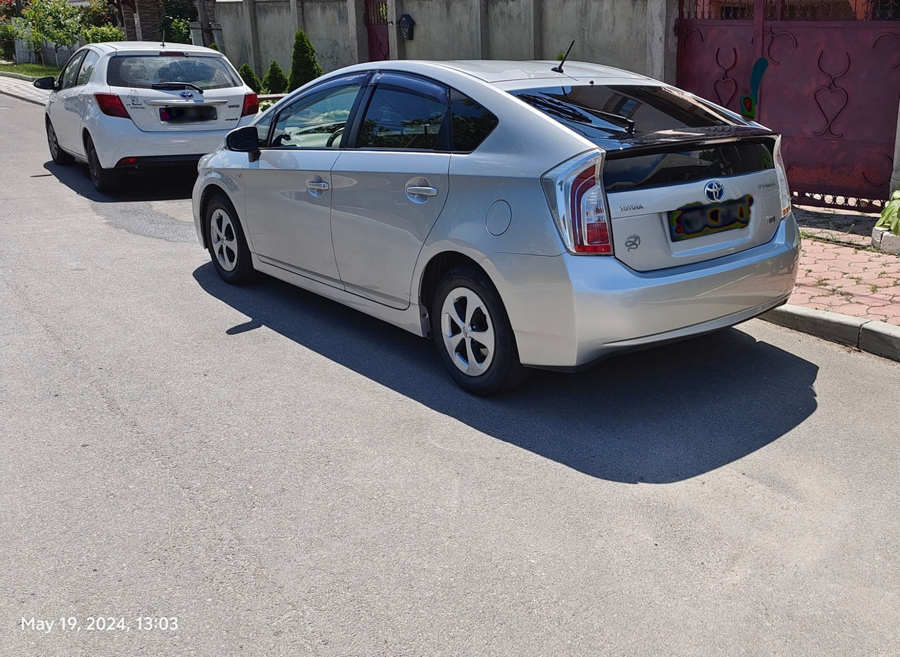 Toyota Prius foto 8