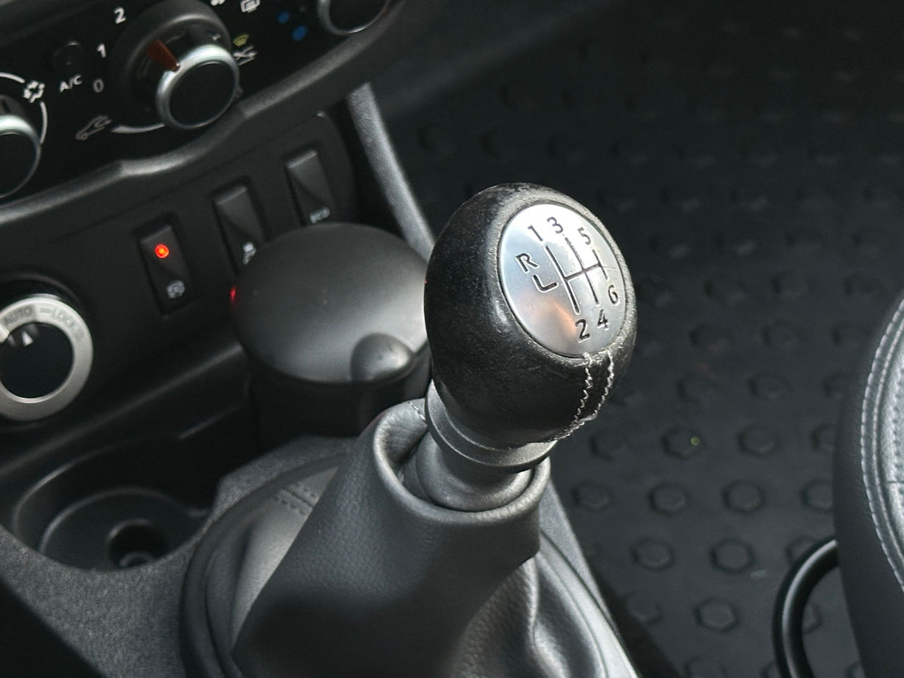 Dacia Duster foto 14