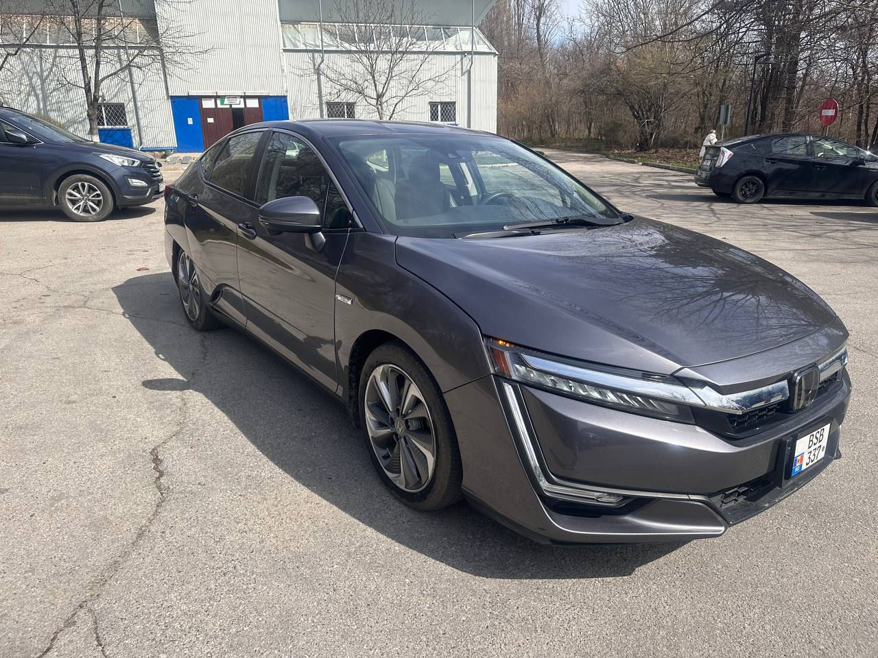 Honda Clarity фото 0