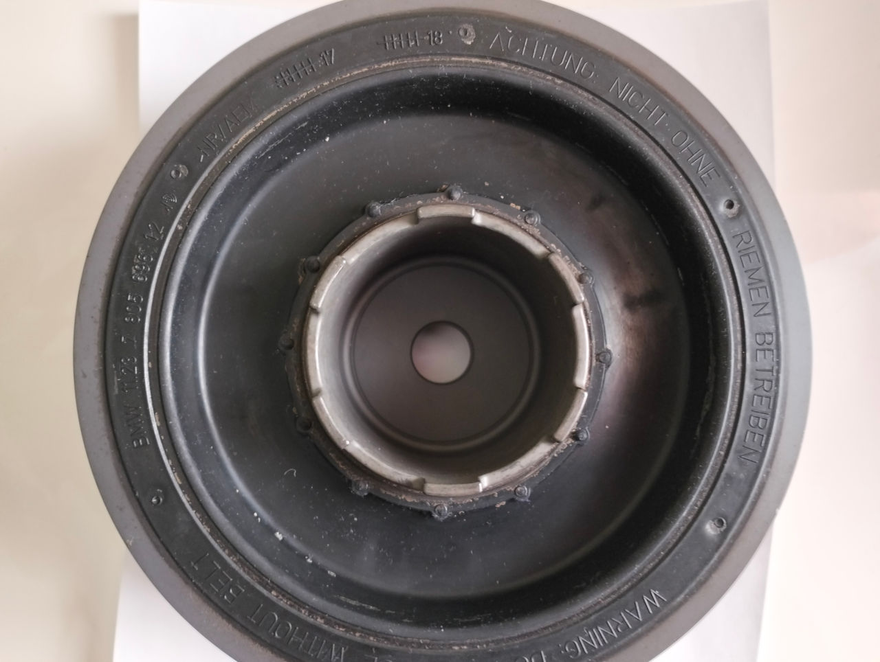 Шкив коленвала новый  оригинальный БМВ 11237805696.skiv colenvala BMW  nou original бмв БМВ .E60.E90 foto 3