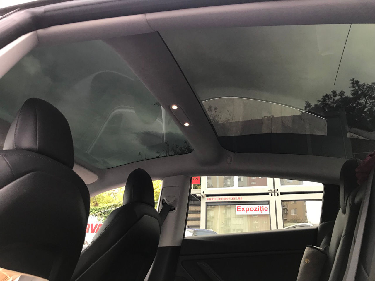 Tesla Model 3 foto 17