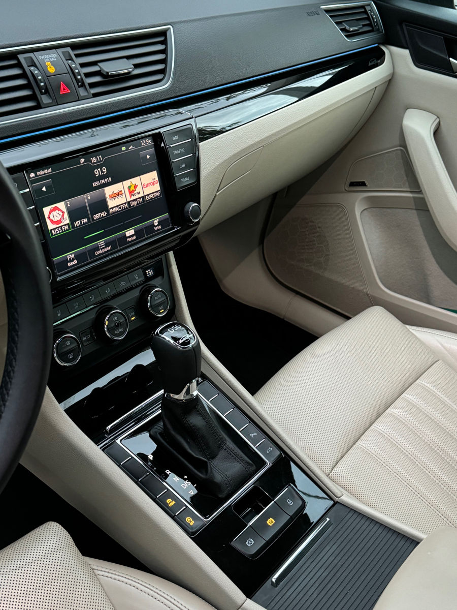 Skoda Superb foto 4