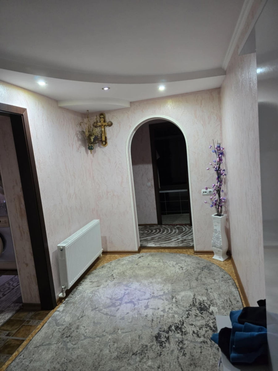 Apartament cu 3 camere, 69 m², Centru, Strășeni foto 1