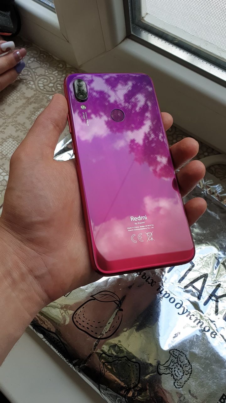 Продам Redmi Note 7 б/у в отличном состояние без царапин