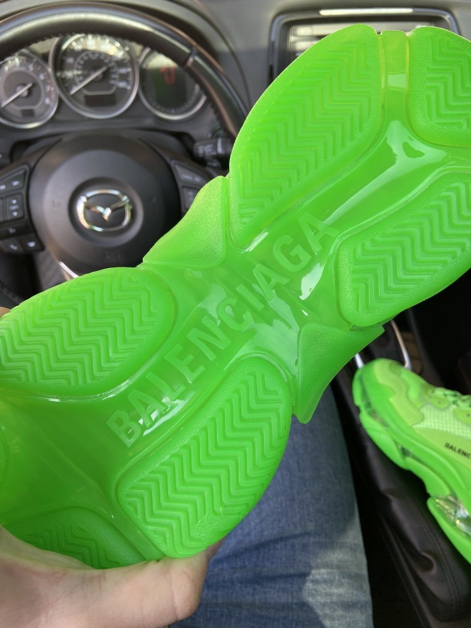 balenciaga triple s clear sole neon green