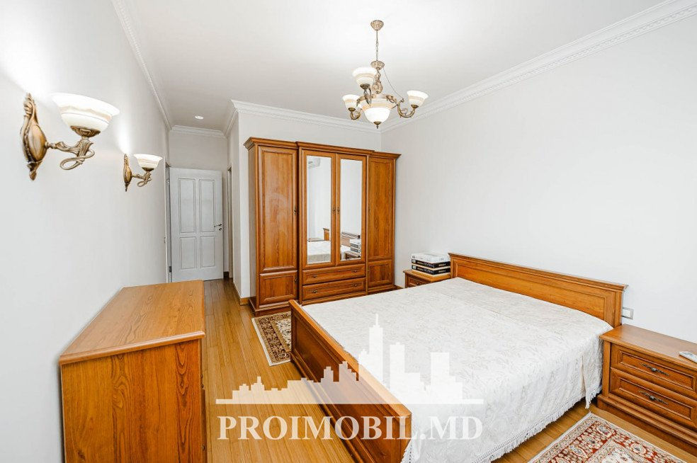 Apartament cu 3 camere, 149 m², Centru, Chișinău foto 8