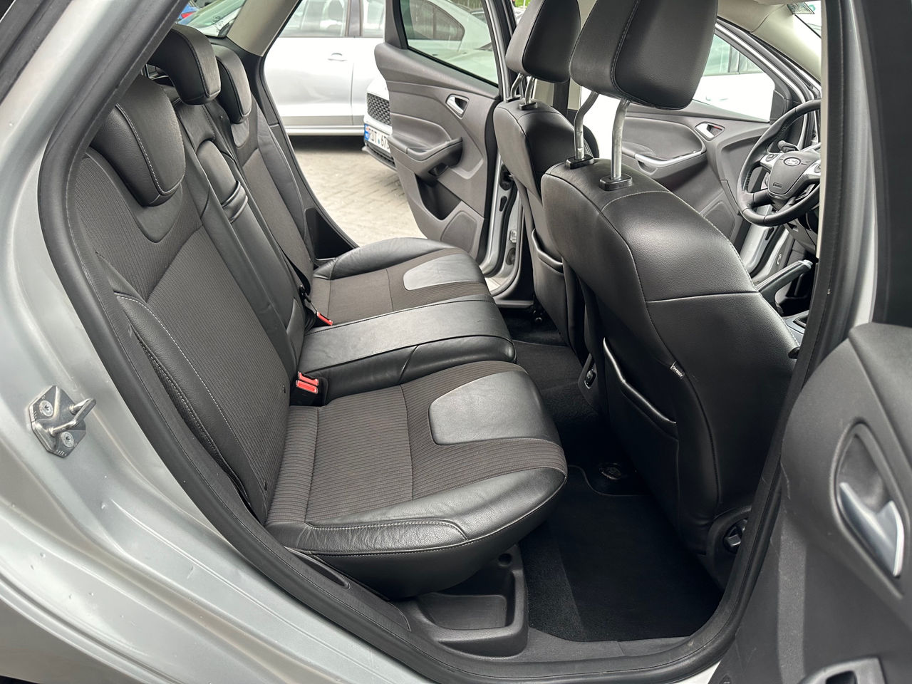 Ford Focus foto 16