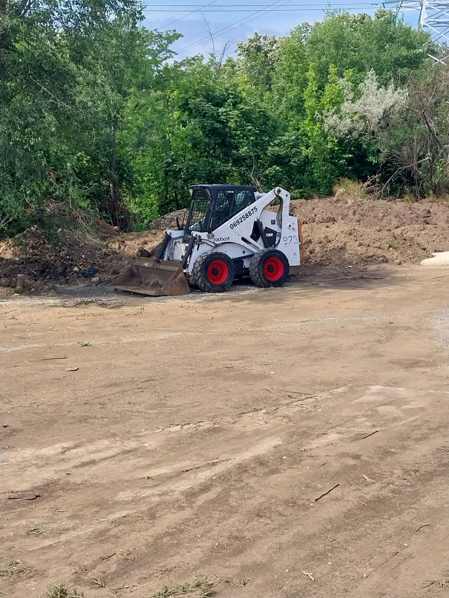 Bobcat 783 H de vinzare un set de  roti noi foto 0