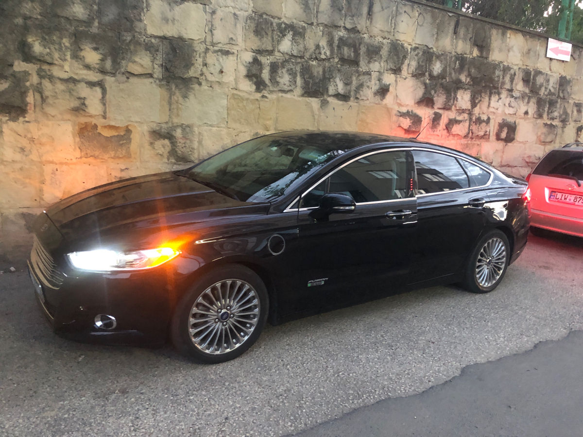 Ford Fusion foto 6