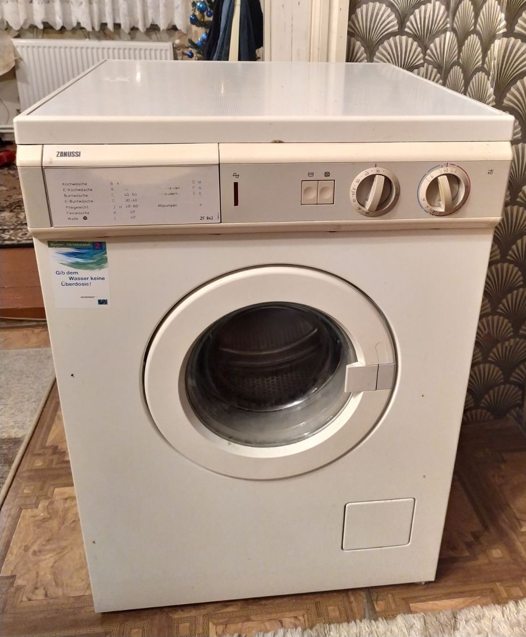 Стиральная машина zanussi zf842