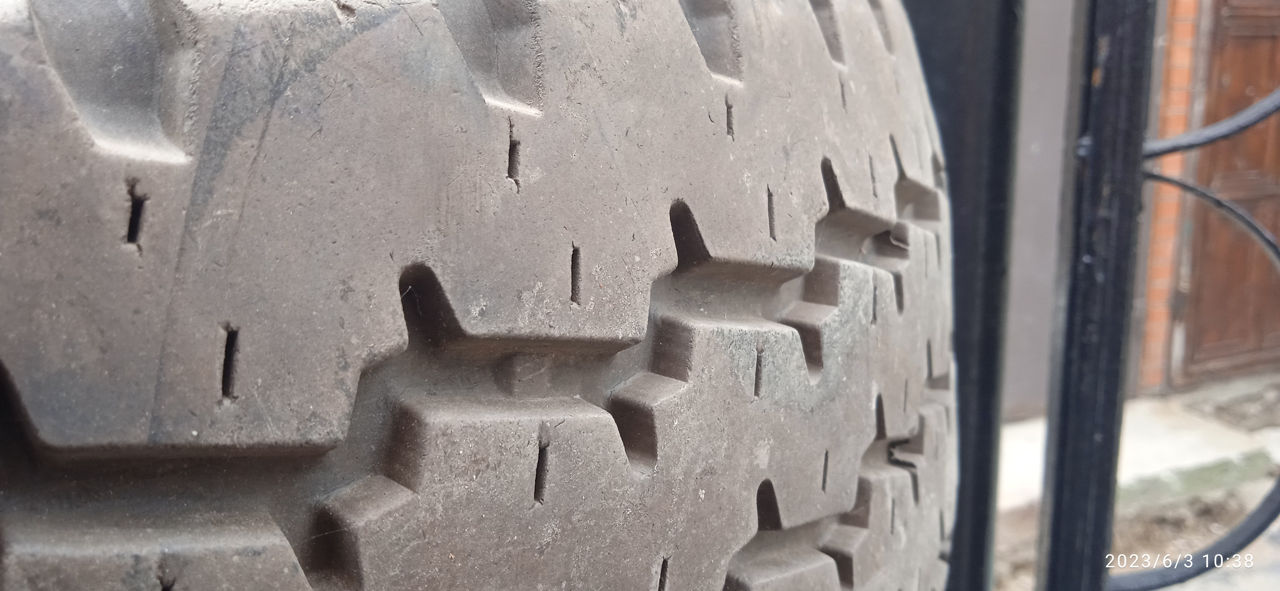 R16c 225/65 goodyear numai 2 buc foto 1