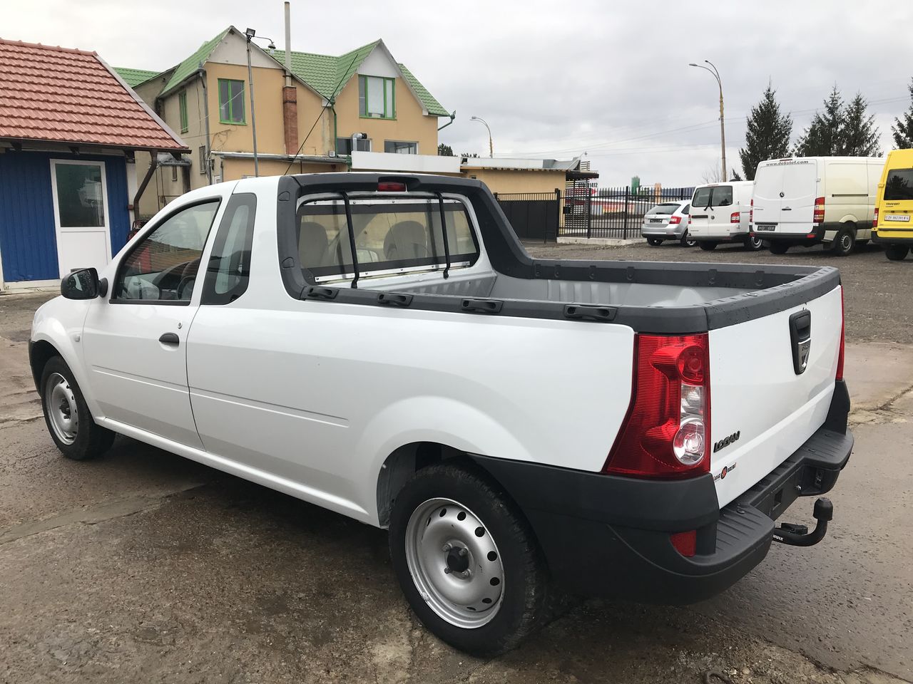 Renault Dacia Logan Pick-Up фото 3