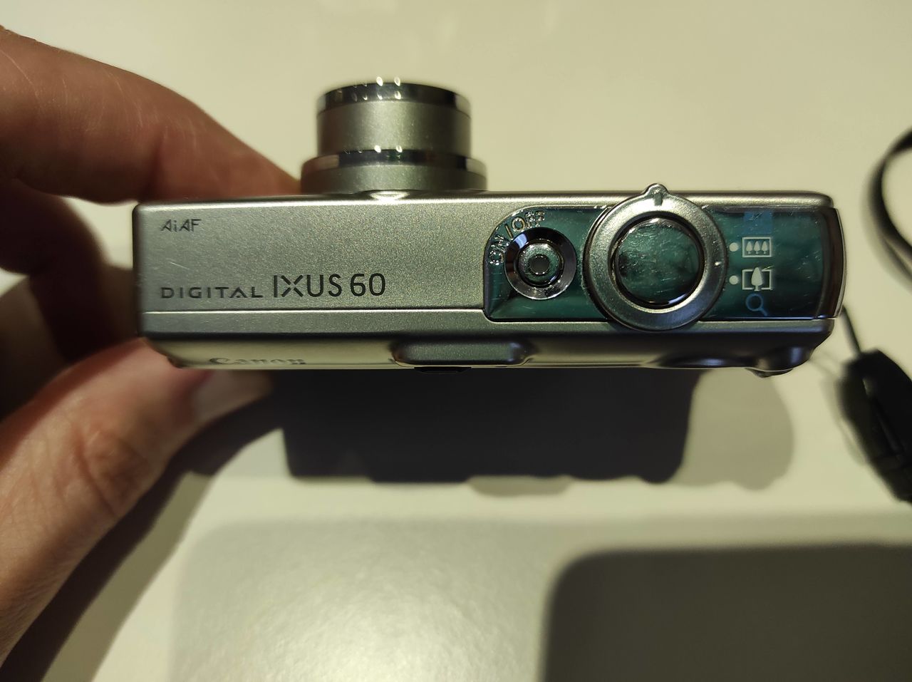 Продам рабочий цифровой фотоаппарат в хорошем состоянии Canon Digital