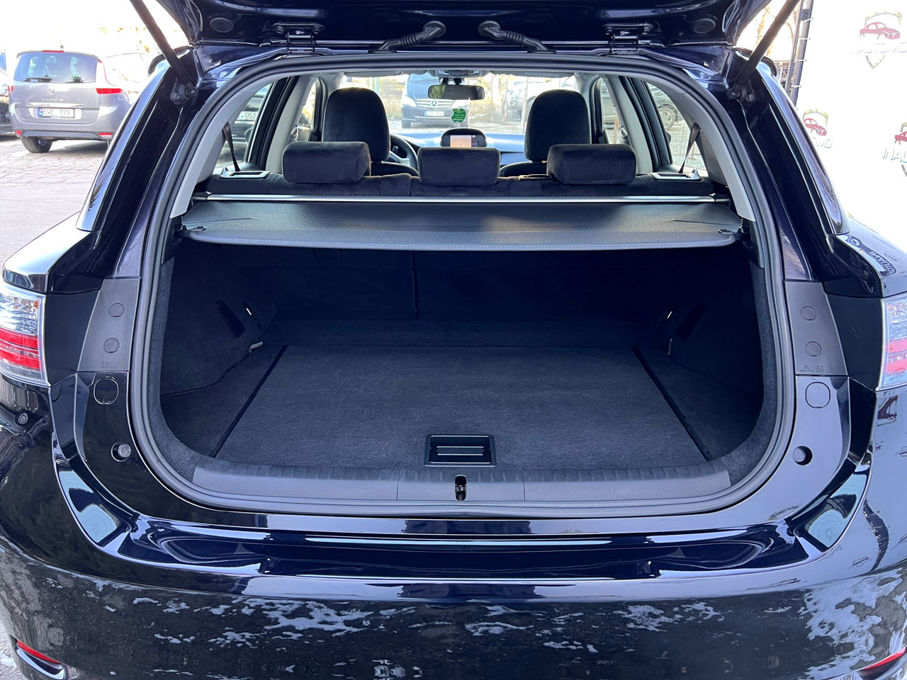 Lexus CT Series фото 12