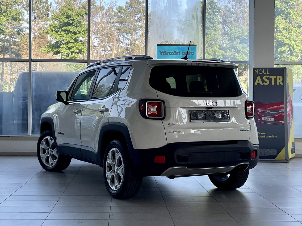 Jeep Renegade foto 6