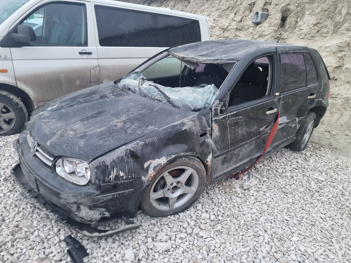 Volkswagen Golf 4 foto 0