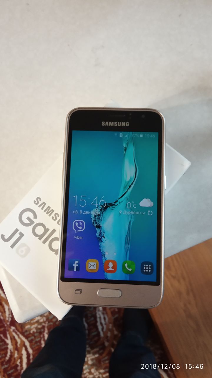 Samsung j1 2016 в отличном состоянии