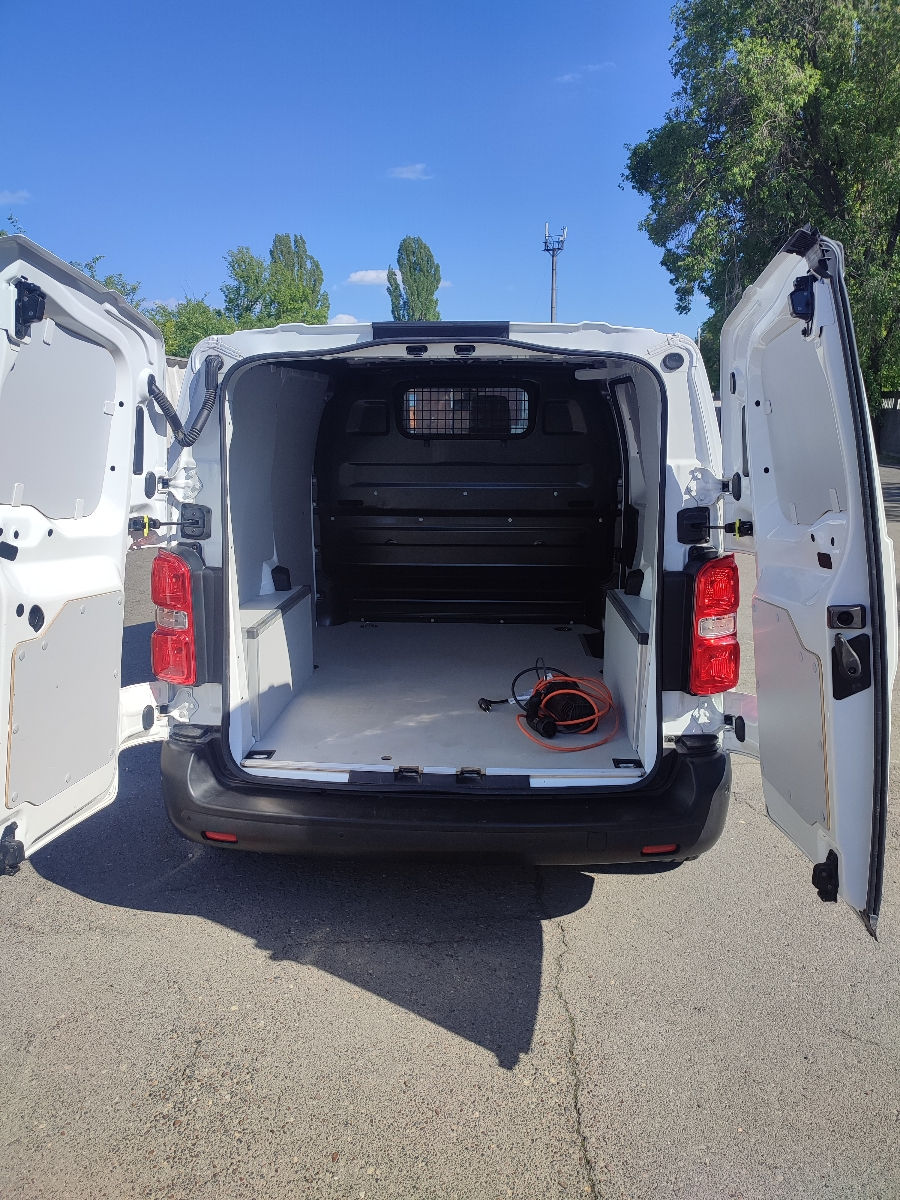 Opel Opel Vivaro e. Электро автомобиль!  фото 3