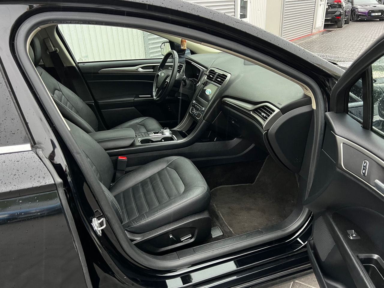 Ford Fusion фото 14