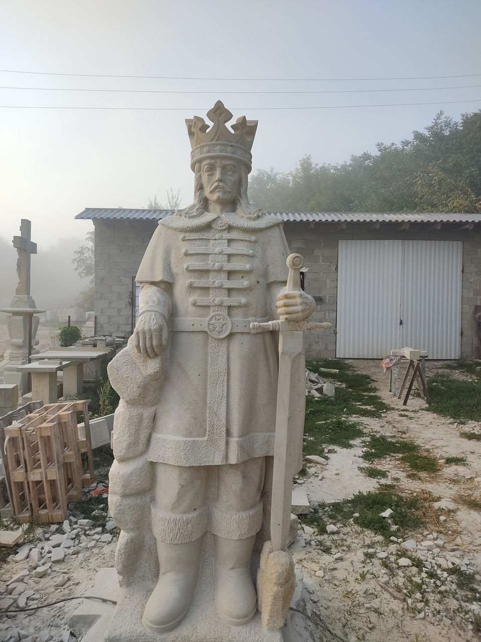 Răstigniri,sculpturi...din piatră de Cosăuţi foto 6