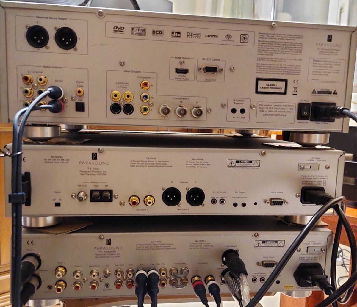 Parasound Halo D3 player , Halo T3 tuner , Halo P3 pre amplifier . фото 1