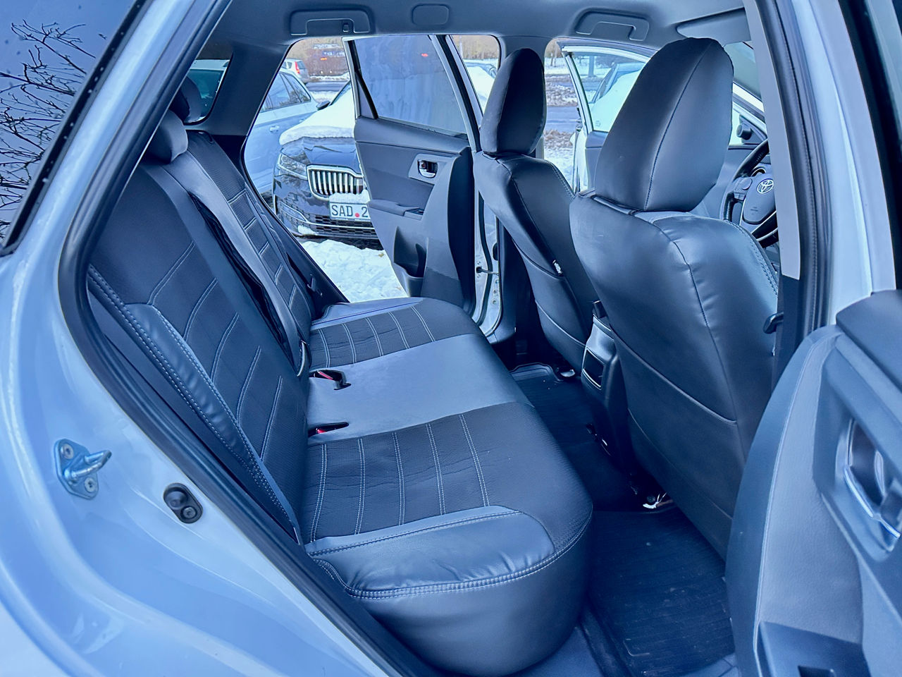 Toyota Auris foto 10