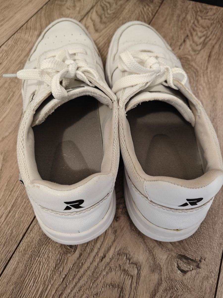 Adidași albi Rieker - 549lei foto 3