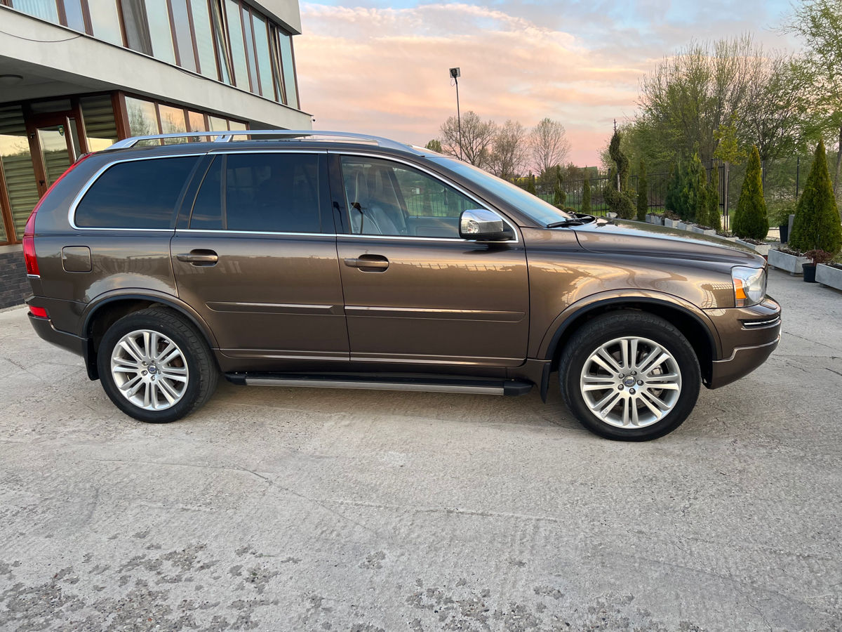 Volvo XC90 foto 2