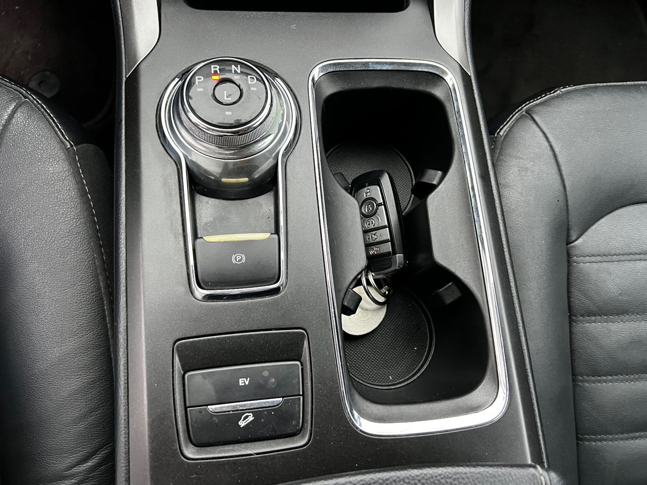 Ford Fusion фото 13
