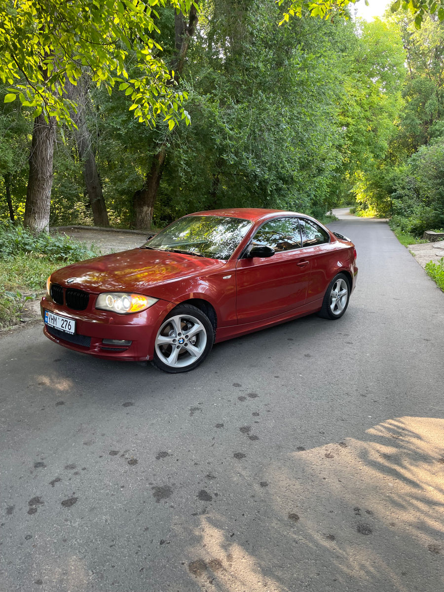 BMW 1 Series фото 1