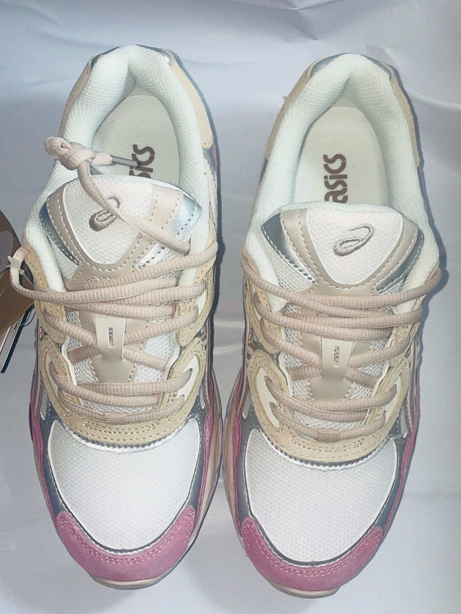 Кроссовки Asics фото 1