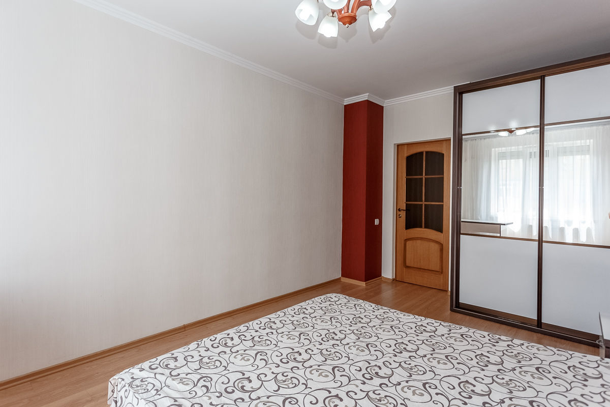 Apartament cu 4 camere, 132 m², Centru, Chișinău foto 9