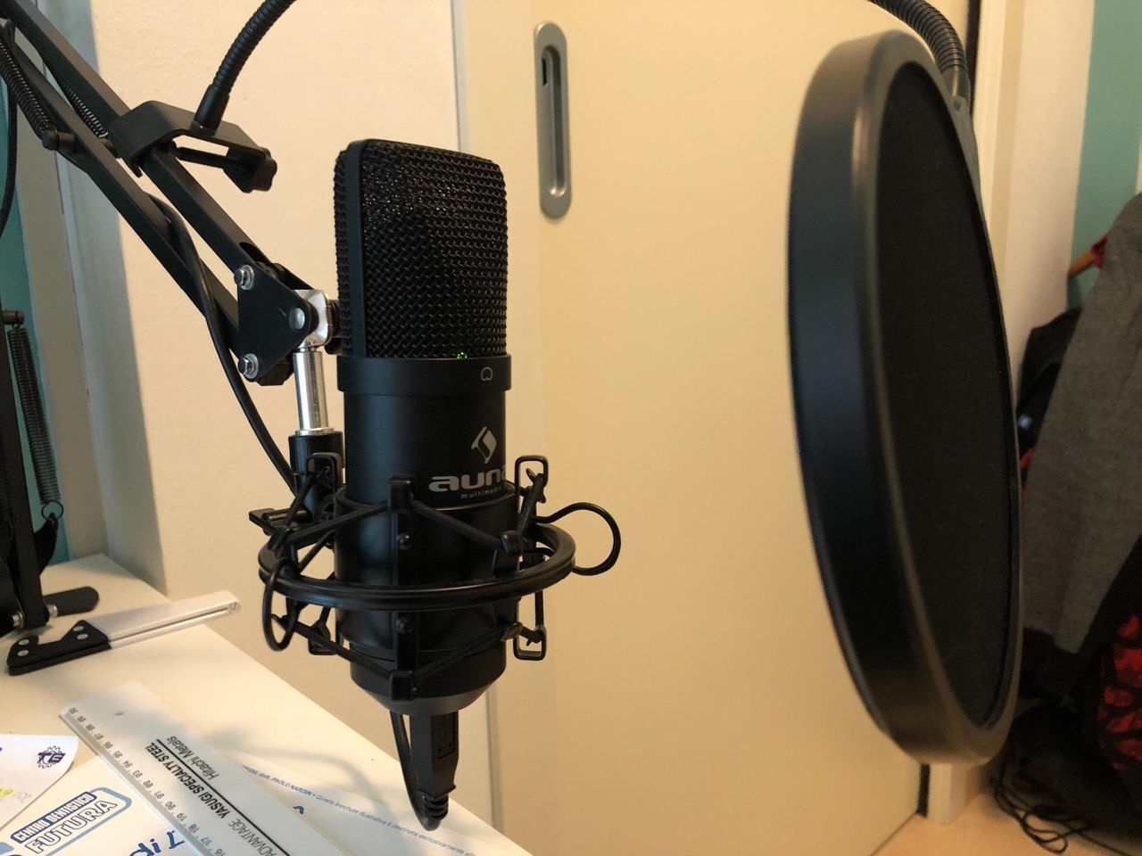 Professional Cardioid Condenser Microphone Auna MIC-900. 25mm capsule. foto 3