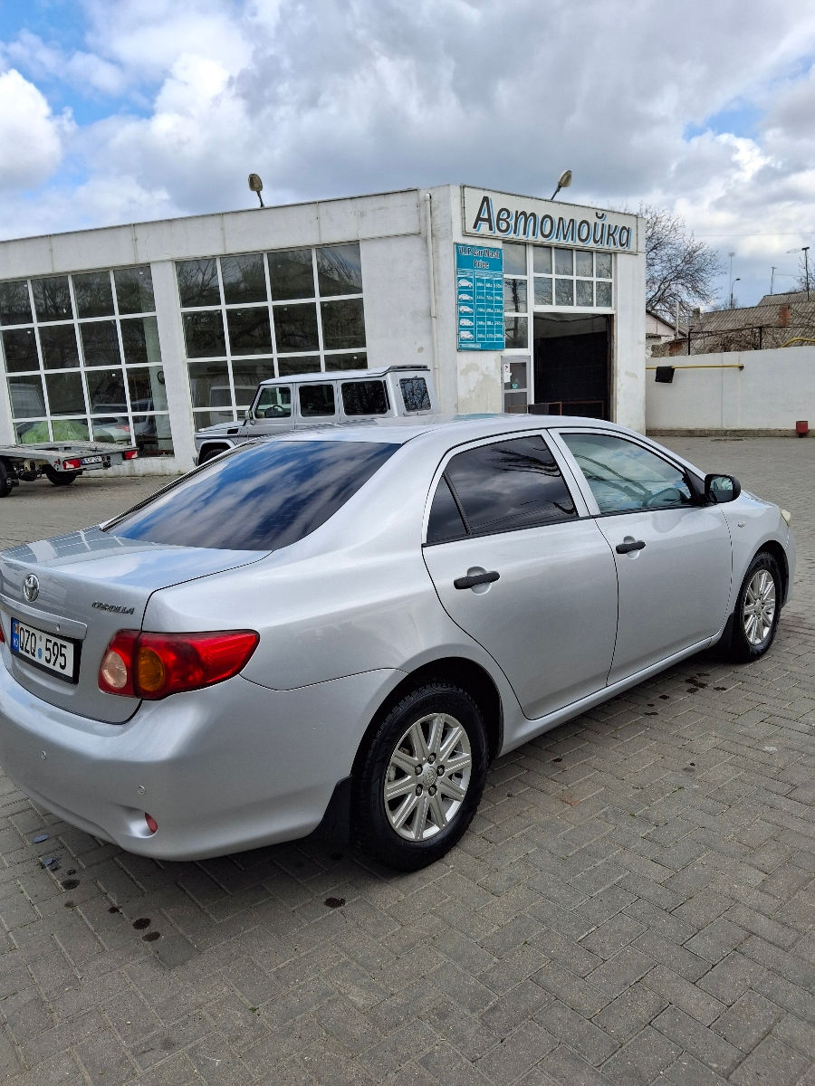 Toyota Corolla фото 3