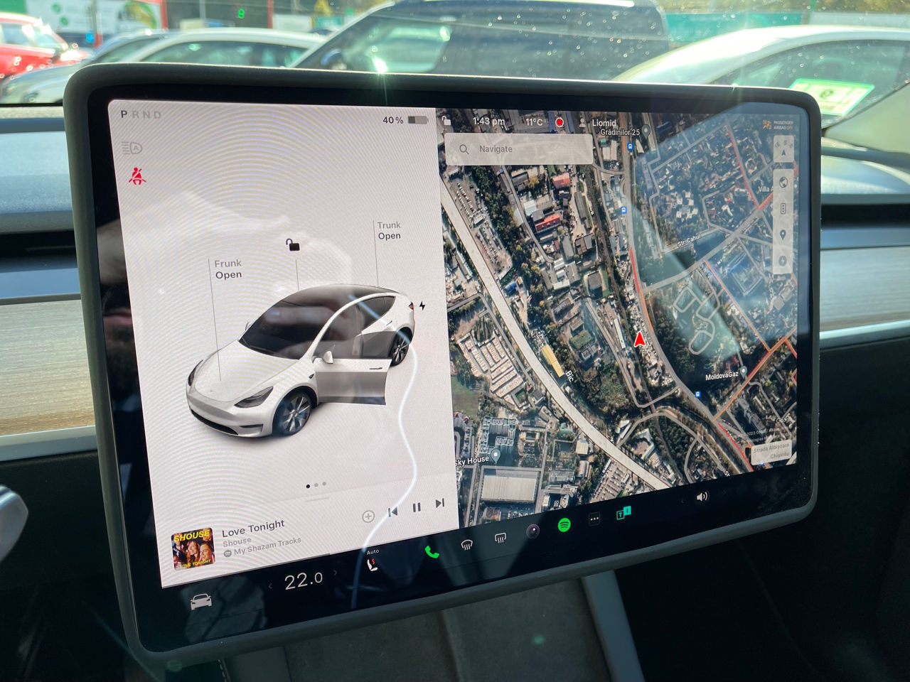 Tesla Model Y foto 10