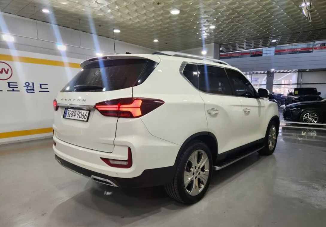 Ssangyong Rexton foto 2