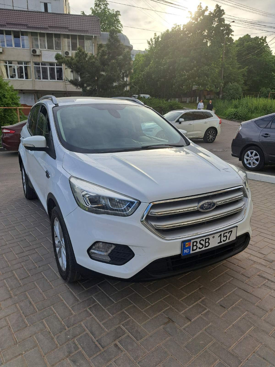 Ford Kuga foto 3