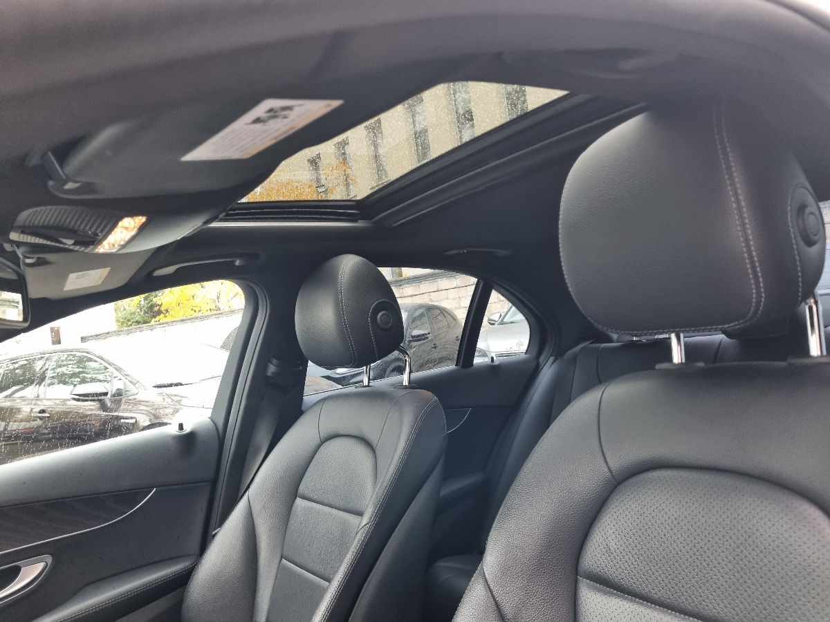 Mercedes C-Class 2017 photo 16