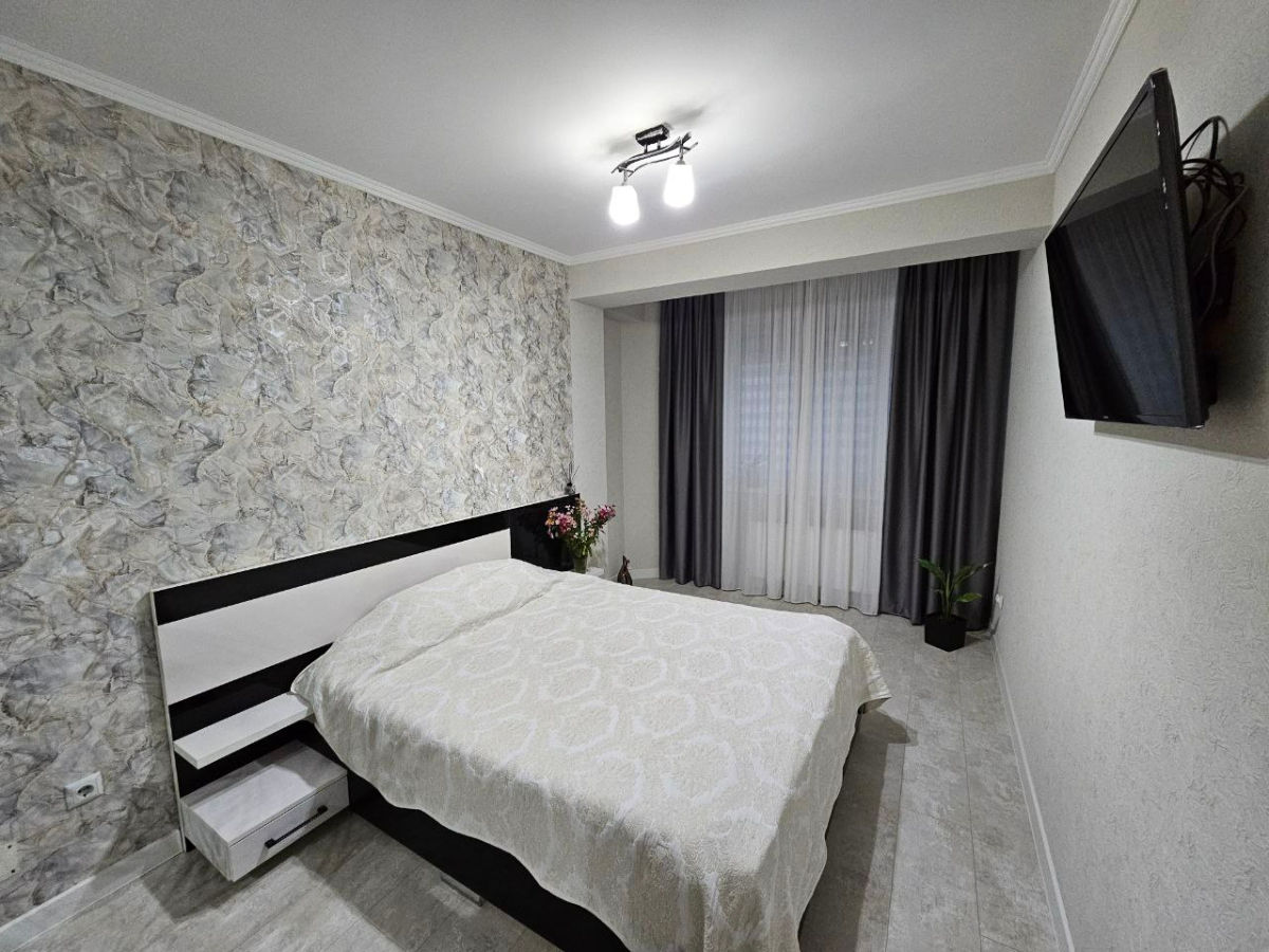 Apartament cu 2 camere, 80 m², Botanica, Chișinău foto 5