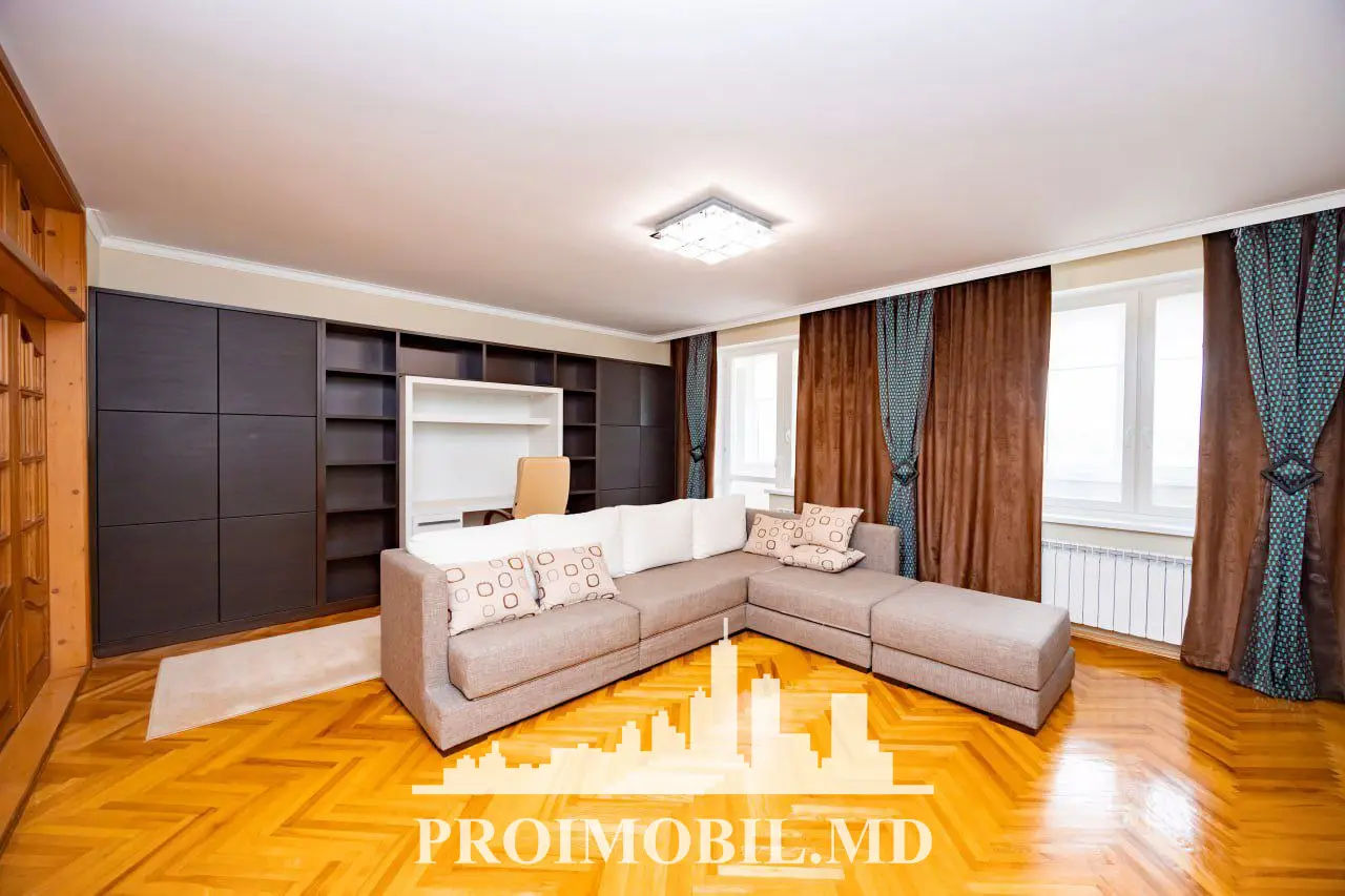 Apartament cu 3 camere, 113 m², Buiucani, Chișinău foto 1