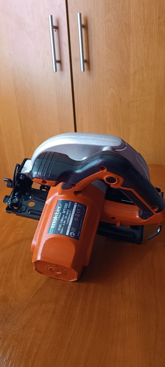 Maktec by Makita MT 582  фото 1