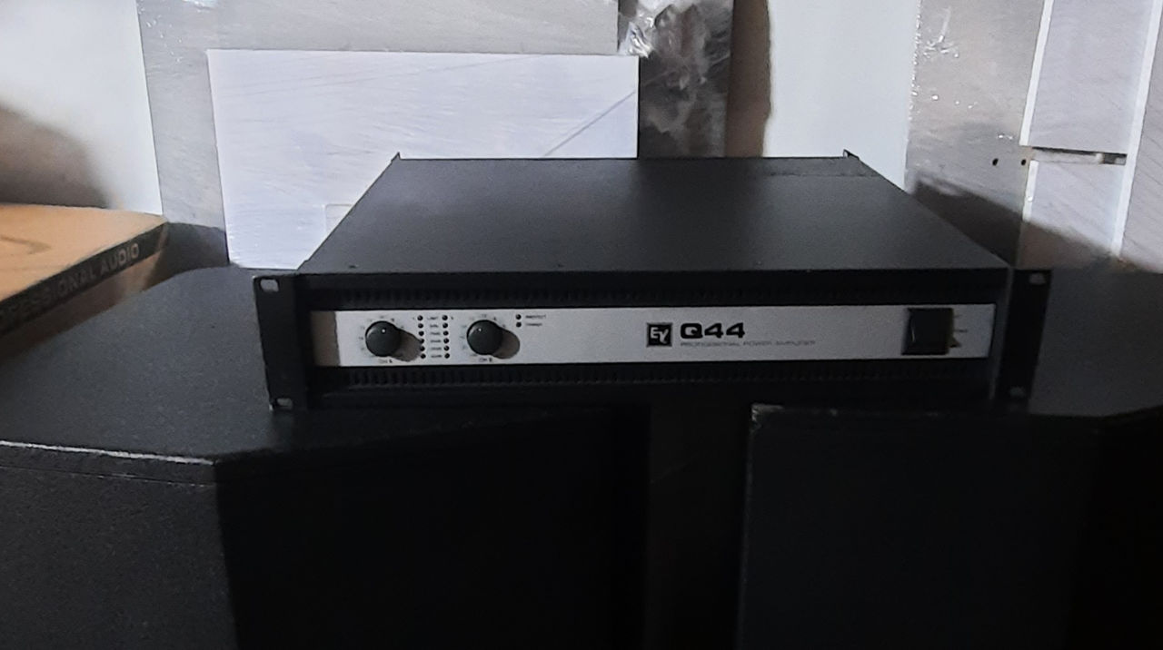 Amplificator electrovoice  q44 foto 0
