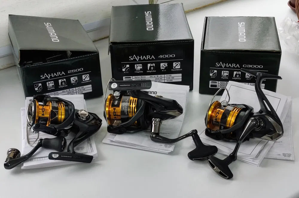 Катушки Shimano 2022 Sahara 1000, C2000s, 2500, C3000, 4000 foto 0