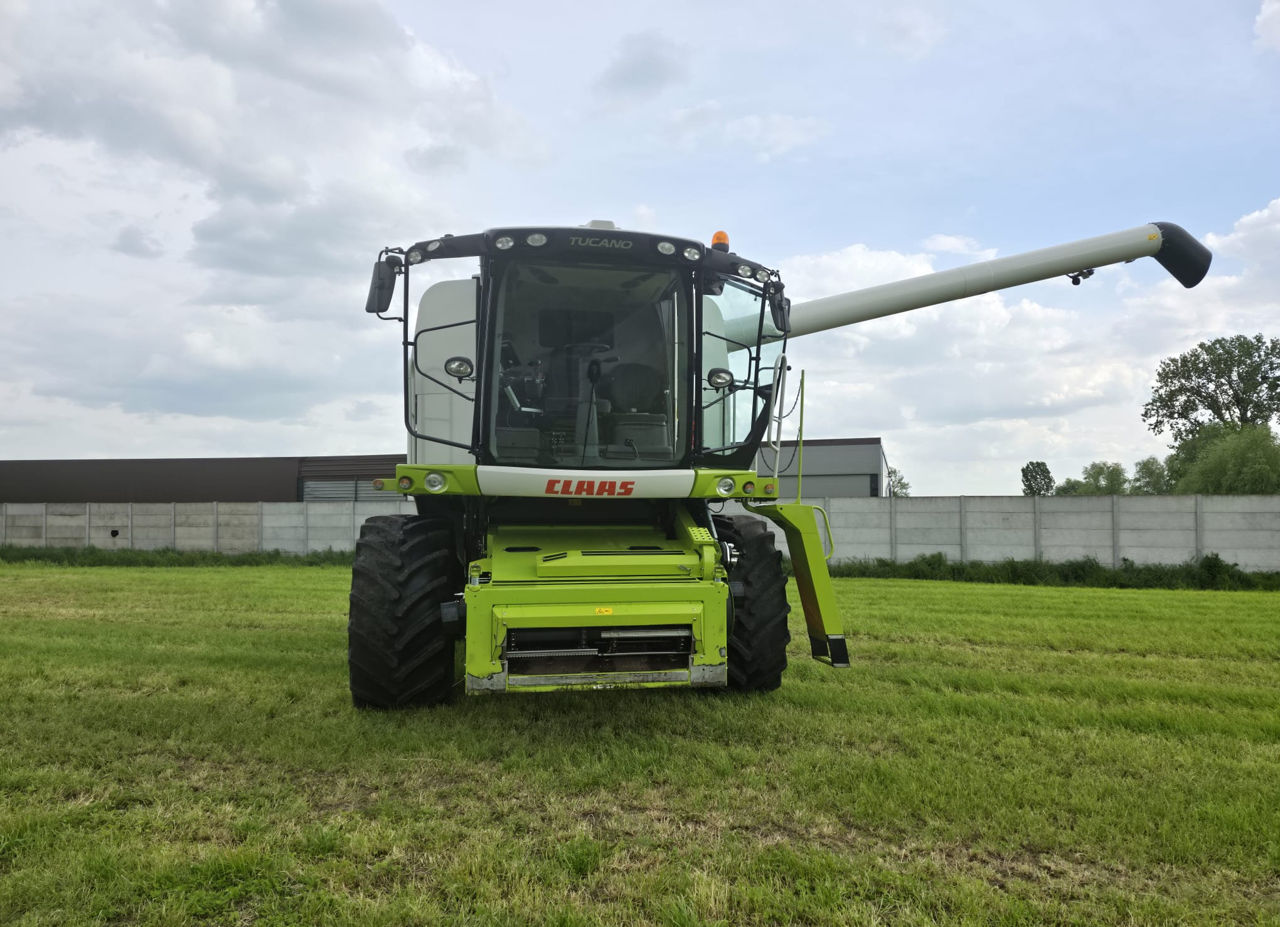 Claas tucano 440 foto 1